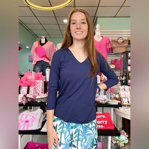 Lulu-B Plus Size 1X Solid Blue V-Neck Top, MSRP $65.99